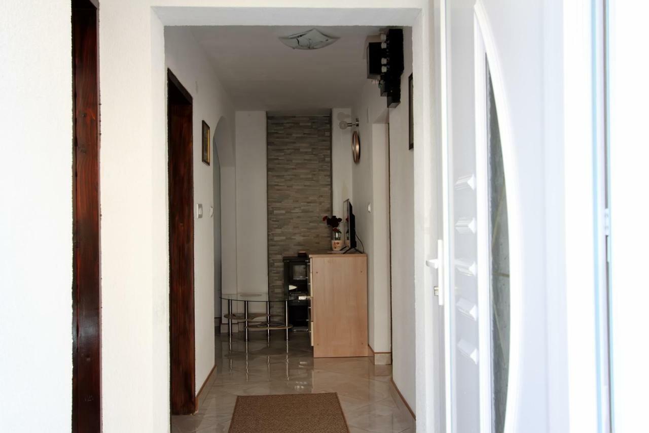 Nikolina I Katarina Apartment Otočac Exterior foto